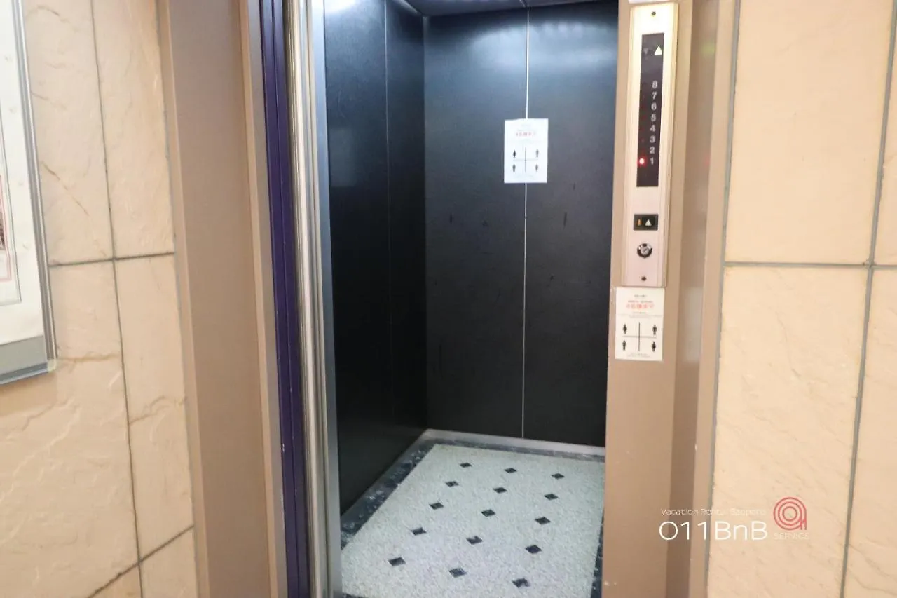 Apartment Nk Bld3F Sapporo 3Ldk 3Br 1 Floor 1 Room Minamijuichijo Japan